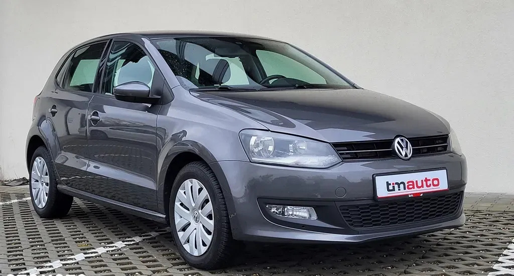 volkswagen polo Volkswagen Polo cena 29900 przebieg: 136000, rok produkcji 2014 z Ząbki